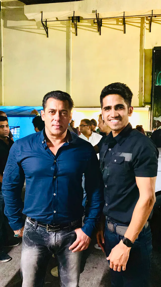 Arshaan Gandhi on set with Salman Khan
